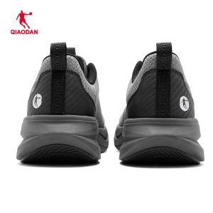 Man's Running Shoes