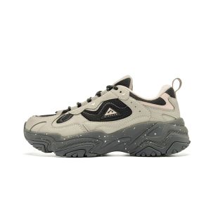 Woman's Outdoor Lifestyle Shoes