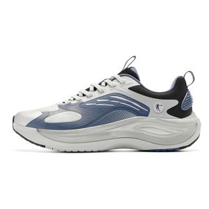 Man's Running Shoes
