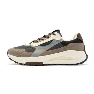Man's Casual Shoes