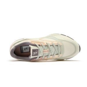 Woman's Casual Shoes