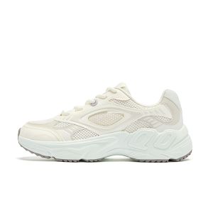 Woman's Casual Shoes