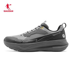 Man's Running Shoes